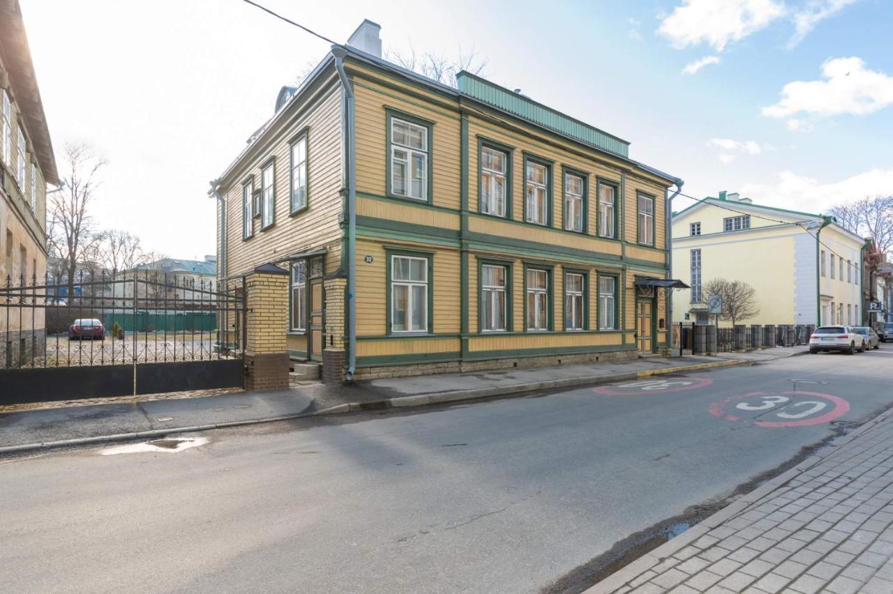 City Statement Basement Studio Apartment Tallinn Luaran gambar